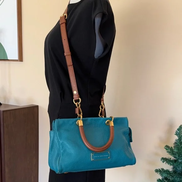 Marc by Marc Jacobs Too Hot to Handle Handbag - Picture 11 of 13